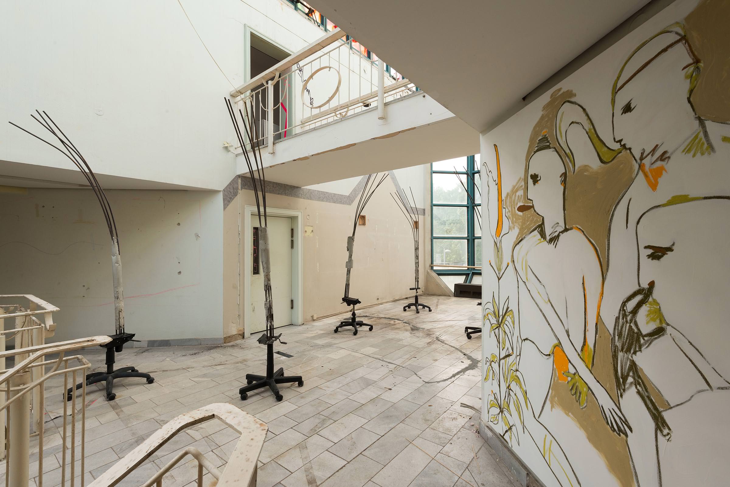 Reflecting a fragrance of white nails a festival of elapsing memories coming home, 2015, acrylic on canvas, 180 × 200 cm