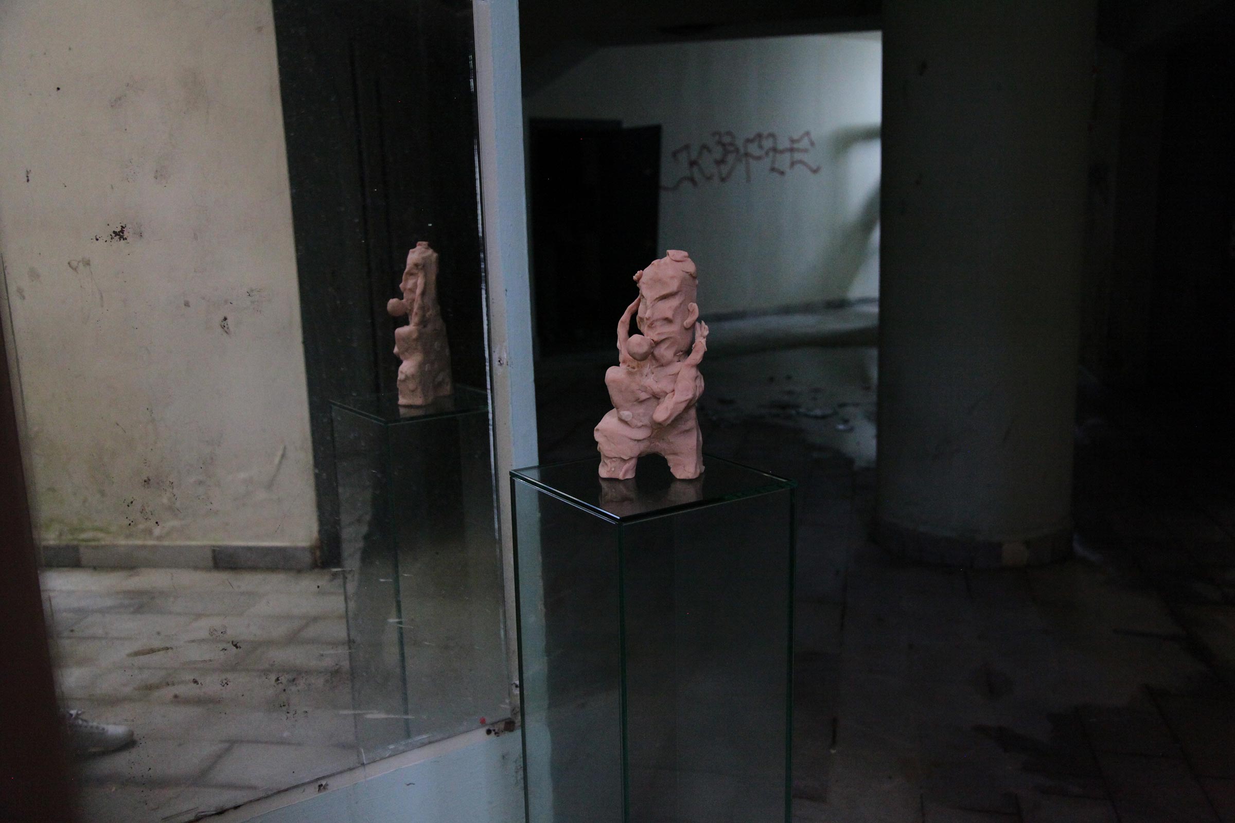 Melike Kara, Untitled, 2015, clay – Picture 4